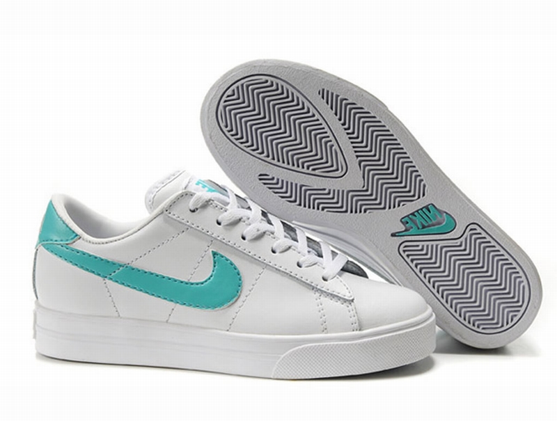 des chaussures nike pour fille