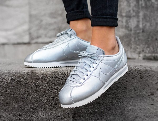 nike cortez retour vers le futur