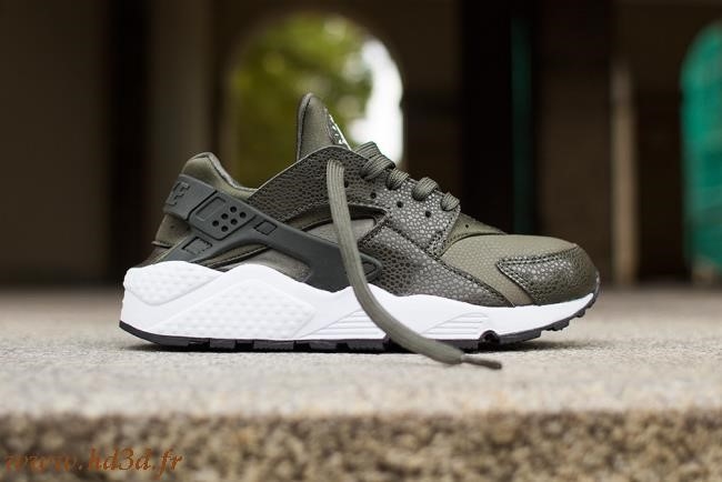 nike huarache femme beige