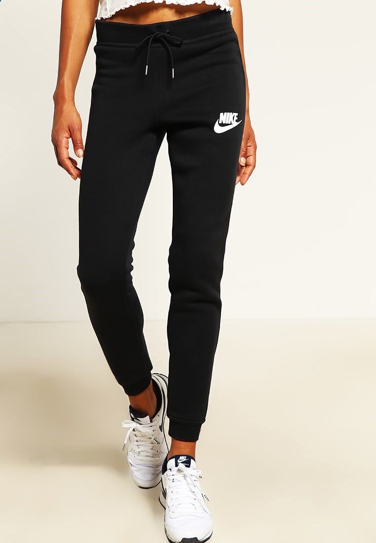 ensemble nike femme noir et blanc