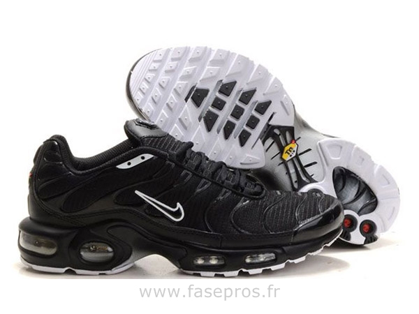 basket nike tn homme noir 40 basket nike tn homme noir 40